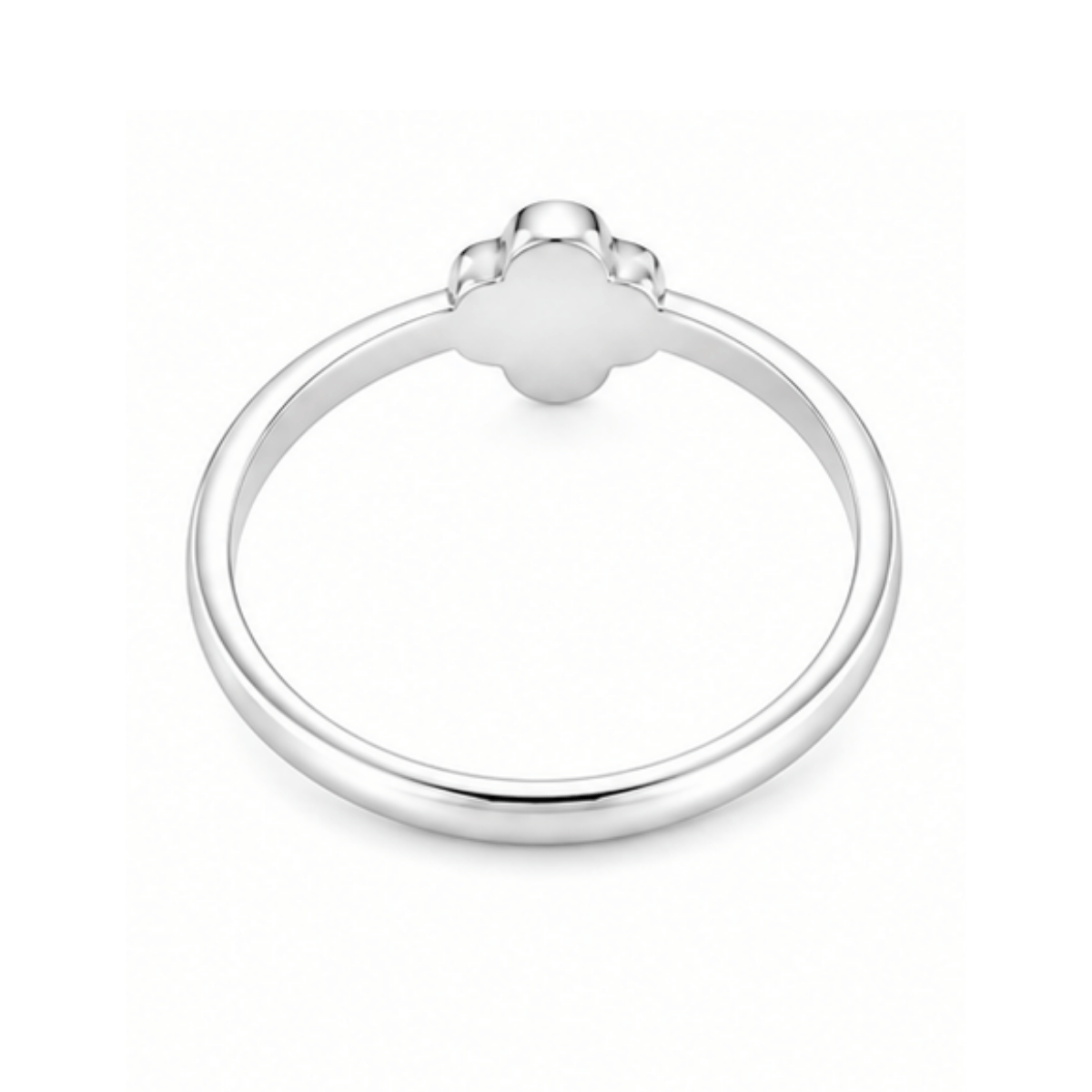 Nefari Noir Clover Ring
