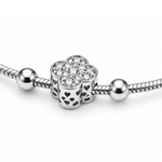 Sparkling Clover Bracelet
