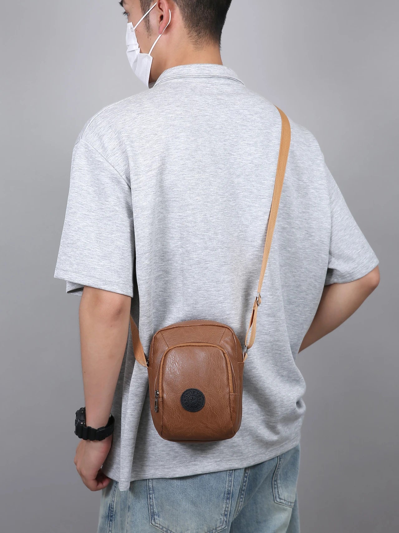 Trendy and Fashionable Men's Crossbody Bag, Versatile Retro Men's Shoulder Bag.