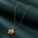 Fashionable cross-border floral necklace; light luxury clavicle chain; simple necklace; high-end jewelry for women