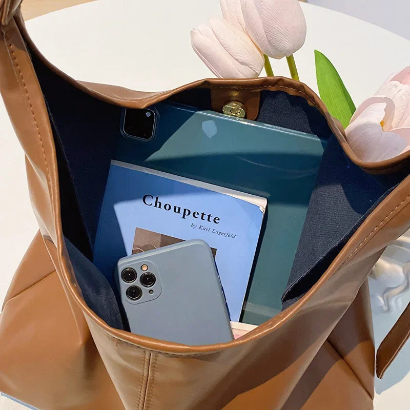 New Tote bag hand bill of lading shoulder women's bag retro simple large bag Tote bag.