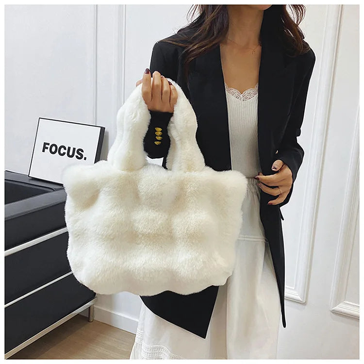 Ladies Hand-held Tote Bag Fashion Large Capacity Plush Crossbody Bags for Women.