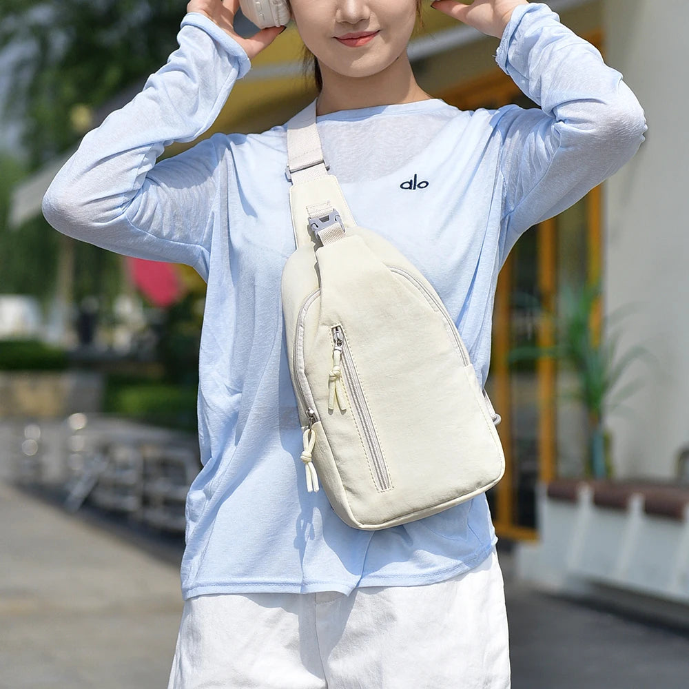 Men's casual messenger bag-multifunctional chest bag.