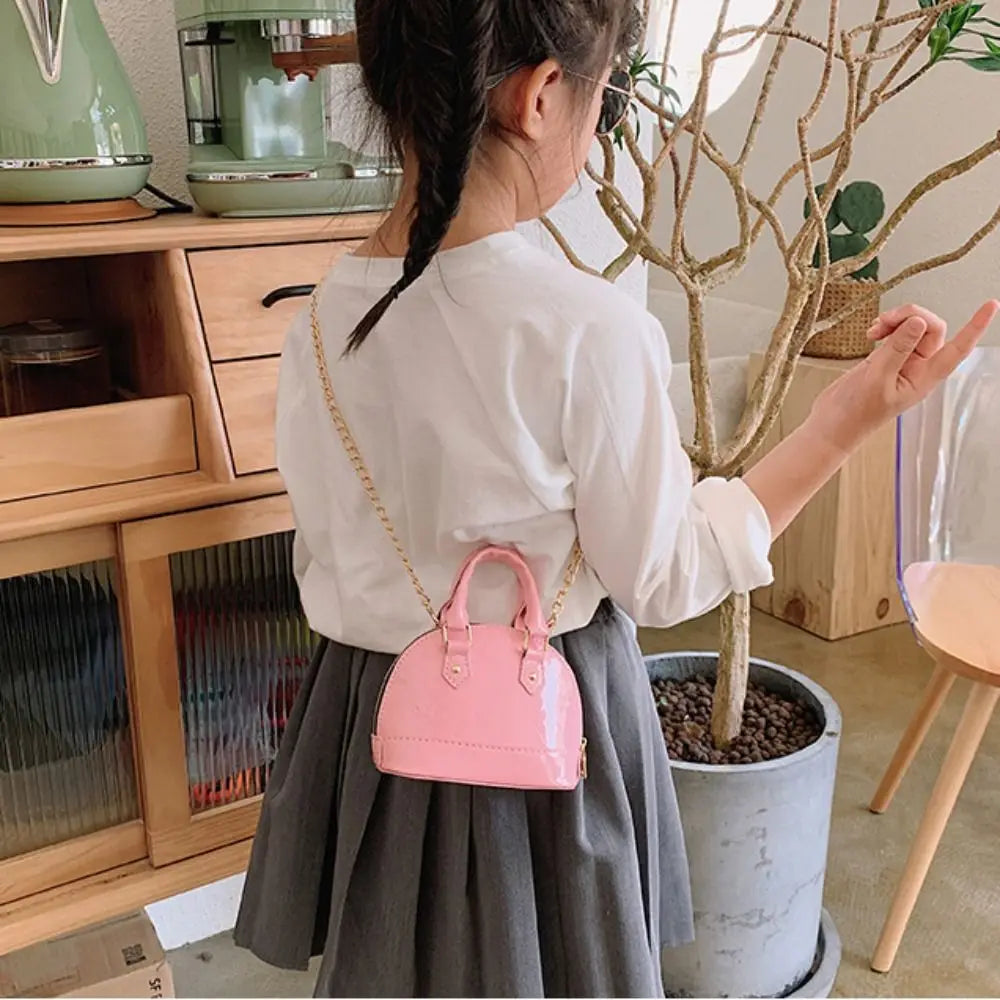 Kids Stuff Fashion Handbag Mini Shoulder Small Satchel Coin Wallets Little Girls Chain Crossbody Bag.