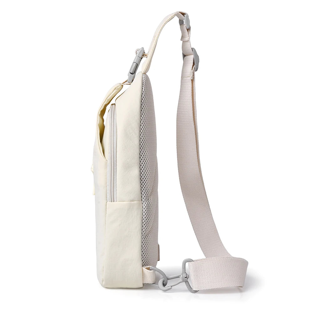 Men's casual messenger bag-multifunctional chest bag.