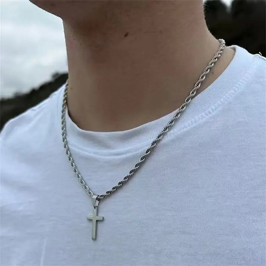 Cross pendant necklace, unisex minimalist gold jewelry, suitable for both men and women