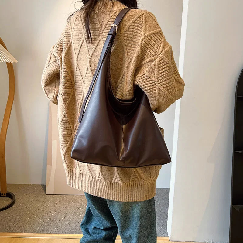 New Tote bag hand bill of lading shoulder women's bag retro simple large bag Tote bag.