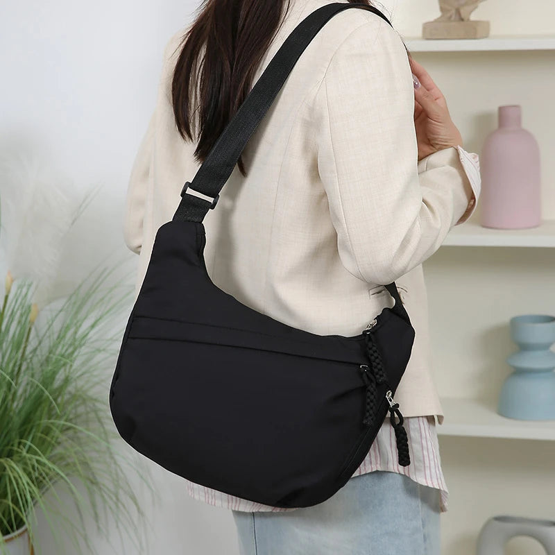 Fashionable Women's Single-Shoulder Bag
