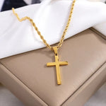 Men's and women's new cross pendant necklace, minimalist gold jewelry.