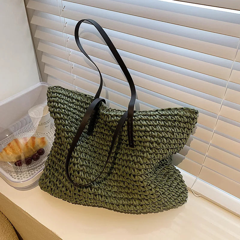 Women Handbag Summer Beach Bag Rattan Woven Handmade Knitted Straw Large Capacity.