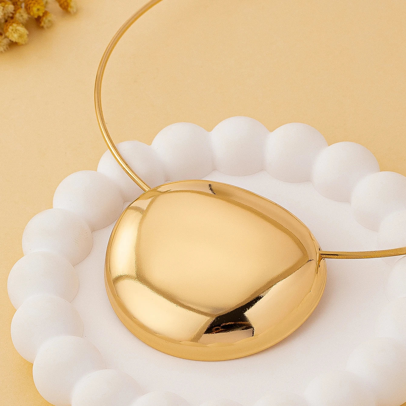 Women's Necklace, Smooth Geometric Exaggerated Fashion Minimalist, Suitable for Daily and Vacation Wear