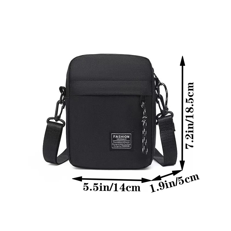 Men's bag suitable for daily use during school. Made of nylon material.