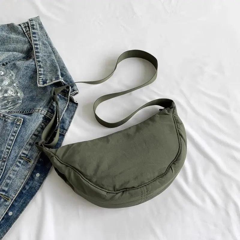 Thickened Waterproof Fabric Armpit Bags for Women's Versatile Dumpling Bag.