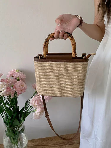 Simple Hand Knitted Women's Travel Handbags Fashion Wooden Handle Ladies Shoulder Bag.